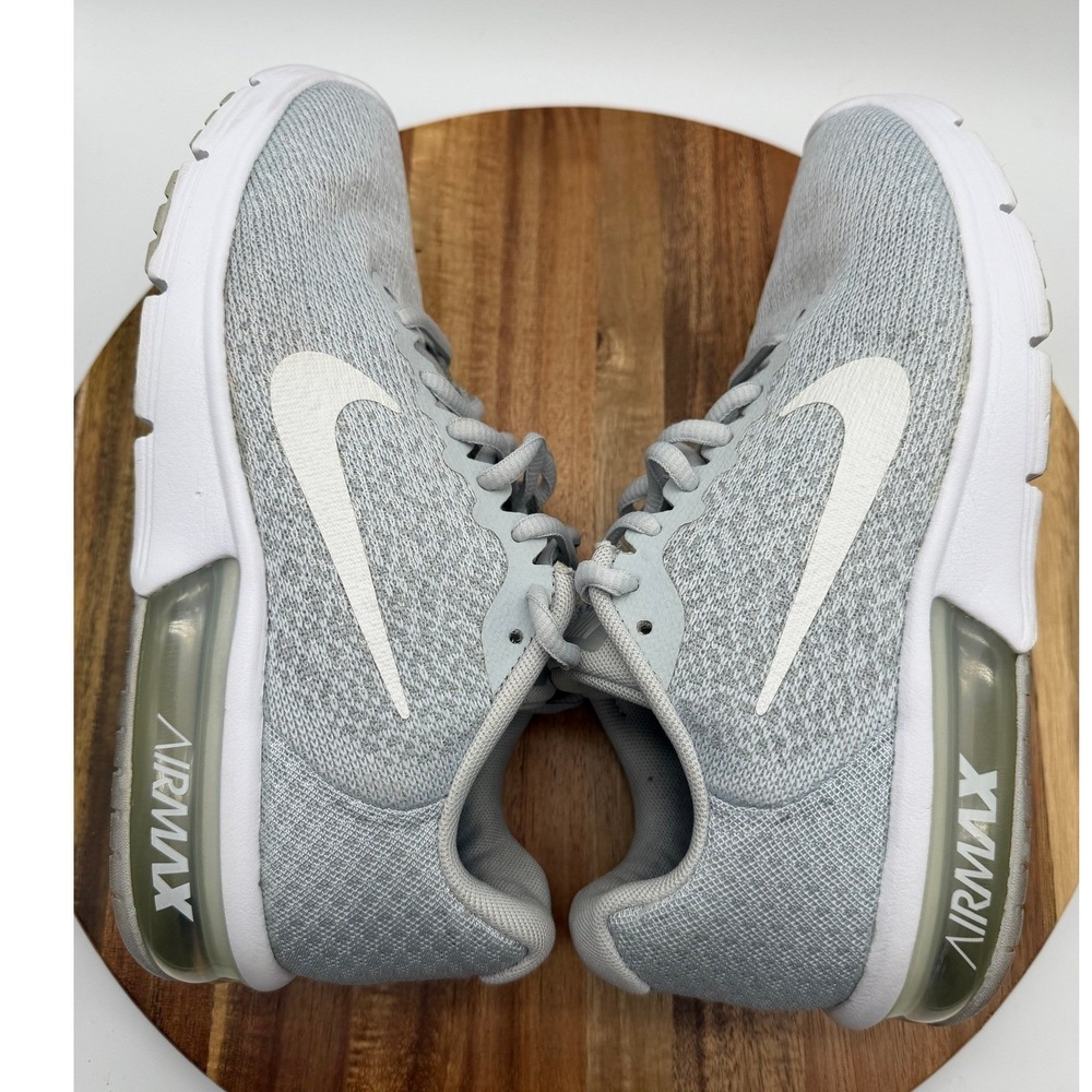 Nike Air Max Sequent 2 Women's Size 6 Sneaker Shoe Wolf Grey White 0395 - Picture 2 of 8